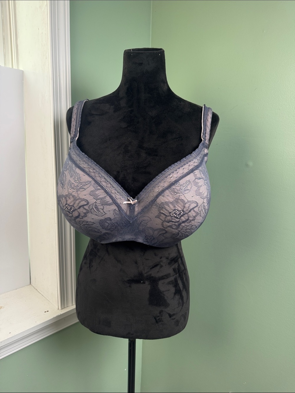 Cacique Lavender Lace Full Coverage Bra with Bow Accent 42G